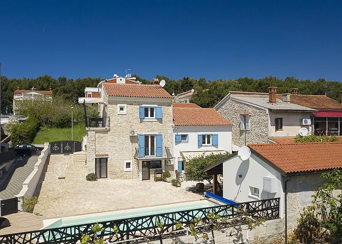 Apartment Nur 250 Meter Vom Mit Salzwasserpool *