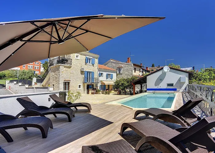 Apartment Nur 250 Meter Vom Mit Salzwasserpool *