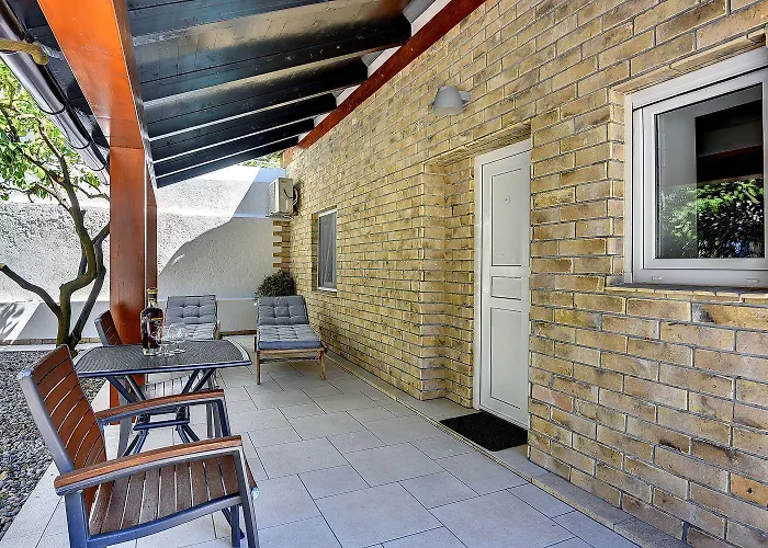 Apartamento Nur 250 Meter Vom Mit Salzwasserpool